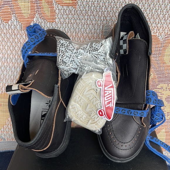 Vans WMNS Th Sk8-Boot Lx
(Leather) Black
VN0A4UWQL3A
Sneakers G - Picture 13 of 16